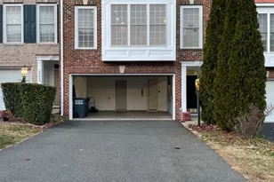 18405 Sierra Springs Square, Leesburg, VA 20176 - Photo 2