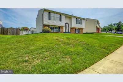 110 N Garfield Road, Sterling, VA 20164 - Photo 2