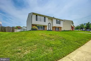 110 N Garfield Rd, Sterling, VA 20164 - Photo 2