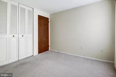 110 N Garfield Road, Sterling, VA 20164 - Photo 18