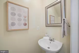 43536 Mink Meadows St, Chantilly, VA 20152 - Photo 6
