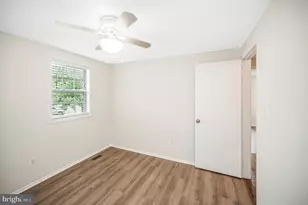 108 Plum Tree Ct, Sterling, VA 20164 - Photo 32