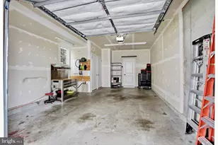 25011 Coats Square, Aldie, VA 20105 - Photo 4