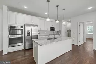43091 Wynridge Dr, Broadlands, VA 20148 - Photo 6