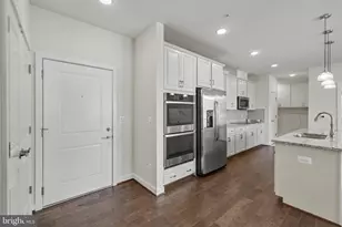 43091 Wynridge Dr, Broadlands, VA 20148 - Photo 4