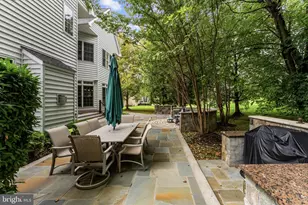 25717 Summerbank Ct, Chantilly, VA 20152 - Photo 122