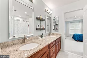 25717 Summerbank Ct, Chantilly, VA 20152 - Photo 86
