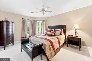25717 Summerbank Ct, Chantilly, VA 20152 - Photo 68