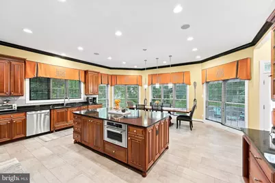 25717 Summerbank Court, Chantilly, VA 20152 - Photo 34