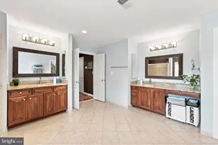 25717 Summerbank Ct, Chantilly, VA 20152 - Photo 62