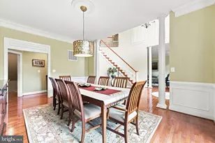 25717 Summerbank Ct, Chantilly, VA 20152 - Photo 12