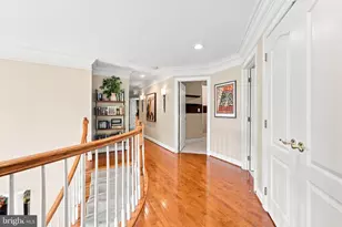 25717 Summerbank Ct, Chantilly, VA 20152 - Photo 48