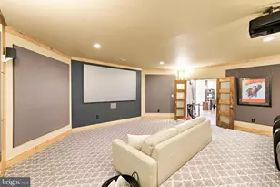 25717 Summerbank Ct, Chantilly, VA 20152 - Photo 92