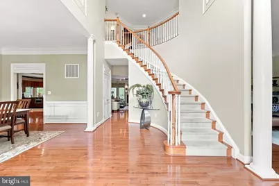 25717 Summerbank Court, Chantilly, VA 20152 - Photo 6