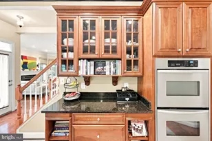 25717 Summerbank Ct, Chantilly, VA 20152 - Photo 42