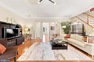 25717 Summerbank Ct, Chantilly, VA 20152 - Photo 30