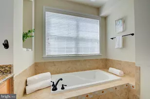 43603 McDowell Sq, Leesburg, VA 20176 - Photo 14