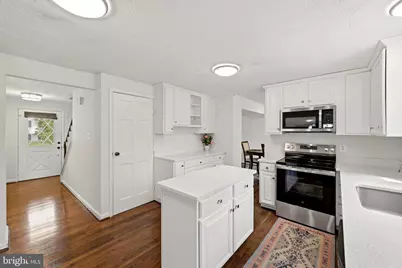 107 Appletree Drive NE, Leesburg, VA 20176 - Photo 10