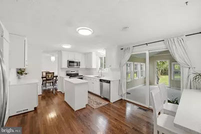 107 Appletree Drive NE, Leesburg, VA 20176 - Photo 12