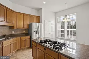 24689 Siltstone Square, Aldie, VA 20105 - Photo 6