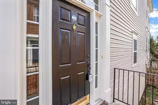 24689 Siltstone Square, Aldie, VA 20105 - Photo 2