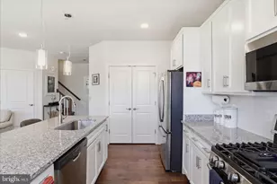 42851 Littlehales Terrace, Ashburn, VA 20148 - Photo 12