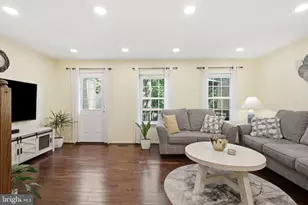 46645 Brownwood Square, Sterling, VA 20164 - Photo 6