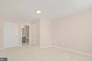 20433 Alderleaf Terrace, Ashburn, VA 20147 - Photo 14