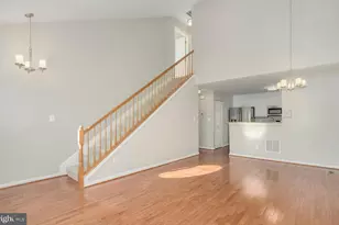 20433 Alderleaf Terrace, Ashburn, VA 20147 - Photo 4