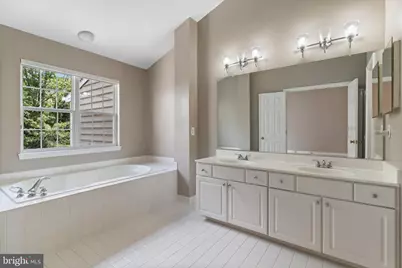 20804 Miranda Falls Square, Sterling, VA 20165 - Photo 20