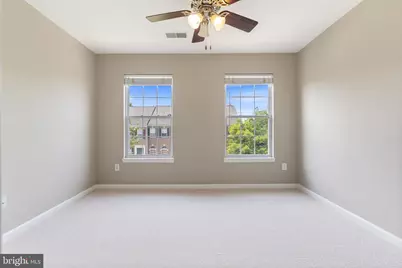 20804 Miranda Falls Square, Sterling, VA 20165 - Photo 28
