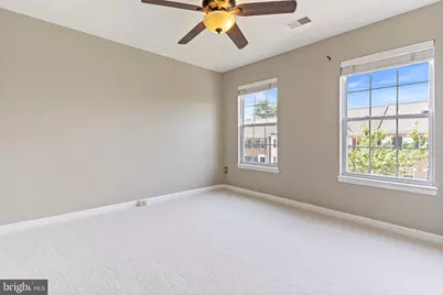 20804 Miranda Falls Square, Sterling, VA 20165 - Photo 24