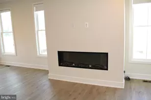 41887 Night Nurse Cir, Ashburn, VA 20148 - Photo 10
