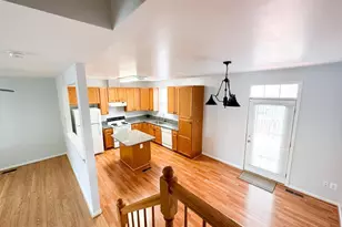 20910 Butterwood Falls Terrace, Sterling, VA 20165 - Photo 4