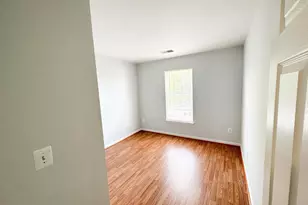 20910 Butterwood Falls Terrace, Sterling, VA 20165 - Photo 10