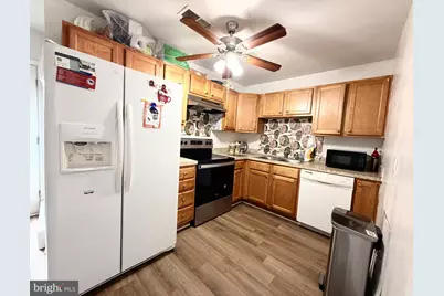 115 E Concord Court, Sterling, VA 20164 - Photo 8