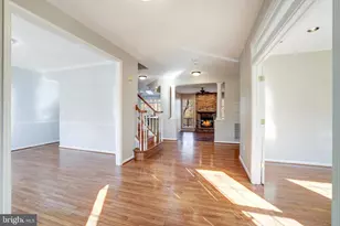 43258 Meadowood Ct, Leesburg, VA 20176 - Photo 6