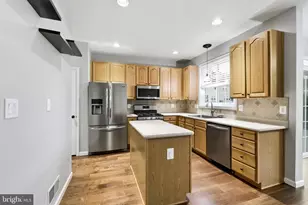 1179 Cambria Terrace NE, Leesburg, VA 20176 - Photo 6