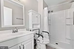 109 Biscayne Ct, Sterling, VA 20164 - Photo 26