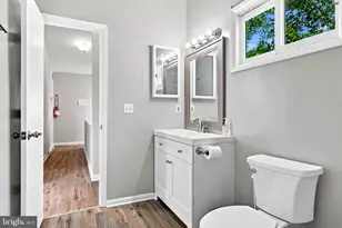 109 Biscayne Ct, Sterling, VA 20164 - Photo 46