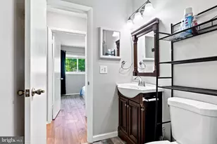 109 Biscayne Ct, Sterling, VA 20164 - Photo 24