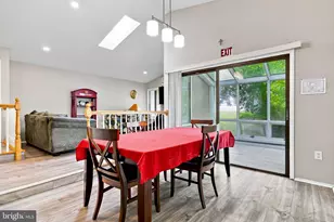 109 Biscayne Ct, Sterling, VA 20164 - Photo 12
