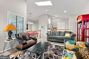 109 Biscayne Ct, Sterling, VA 20164 - Photo 10