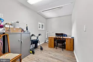 109 Biscayne Ct, Sterling, VA 20164 - Photo 38