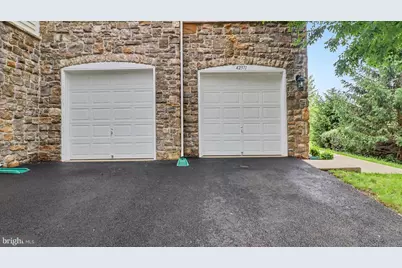 42371 Trellis Square, Brambleton, VA 20148 - Photo 4