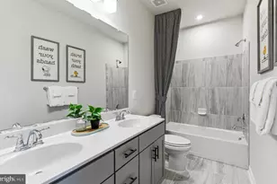 42626 Waxpool Rd, Ashburn, VA 20148 - Photo 10
