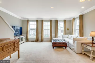 42713 Tunstall Terrace, Ashburn, VA 20147 - Photo 4