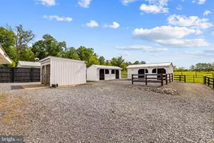 35327 Snake Hill Rd, Middleburg, VA 20117 - Photo 30
