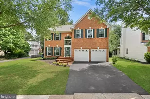 20358 Flushing Meadows Ct, Ashburn, VA 20147 - Photo 2