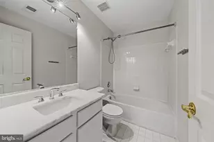 20750 Bridalveil Falls Terrace, Sterling, VA 20165 - Photo 26